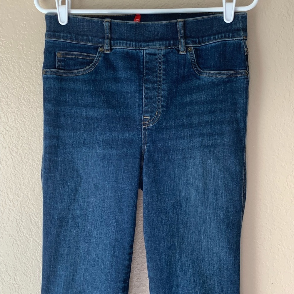 SPANX Denim Flare Leg Comfort Stretch Pull On Jeans Size M - Picture 4 of 8